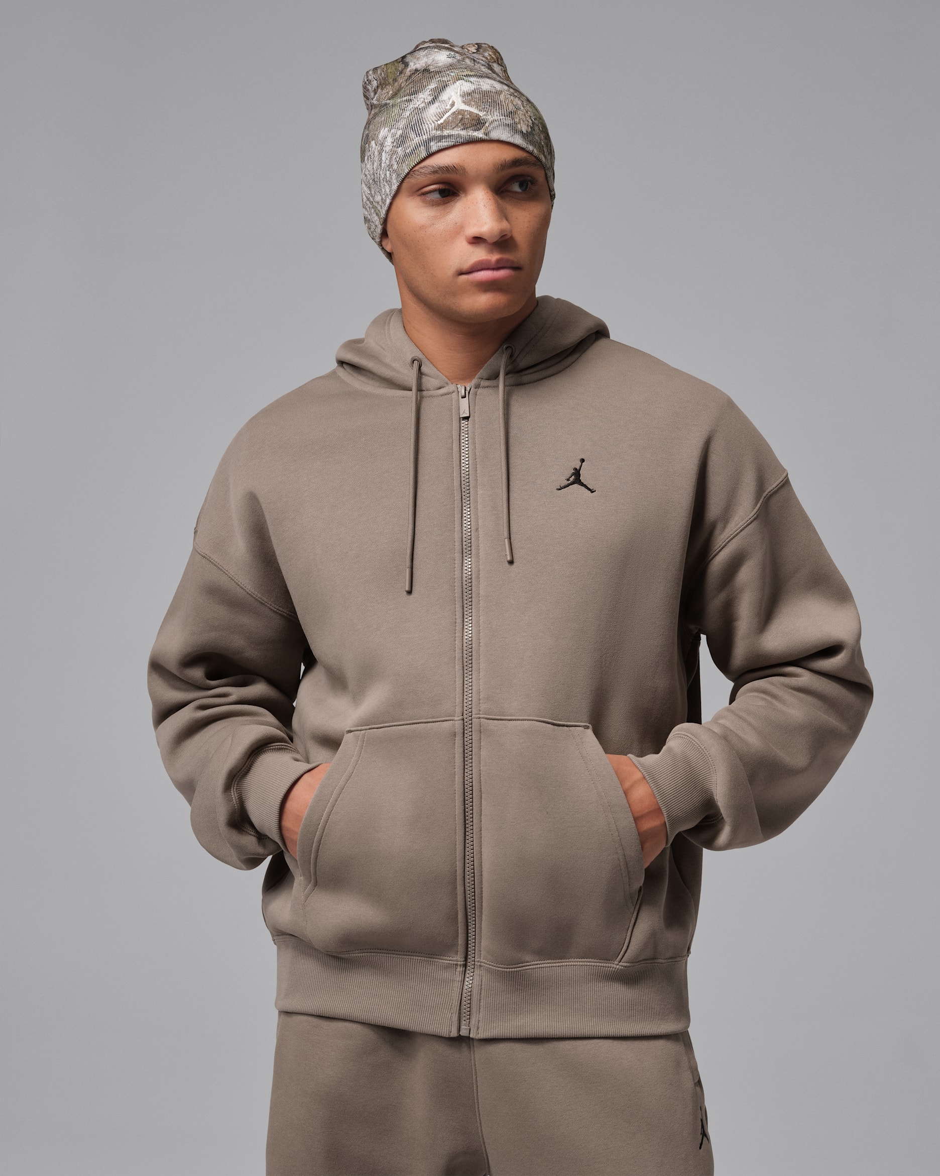 Jordan Brooklyn Fleece Men's Oversized Full-Zip Hoodie. Nike LU